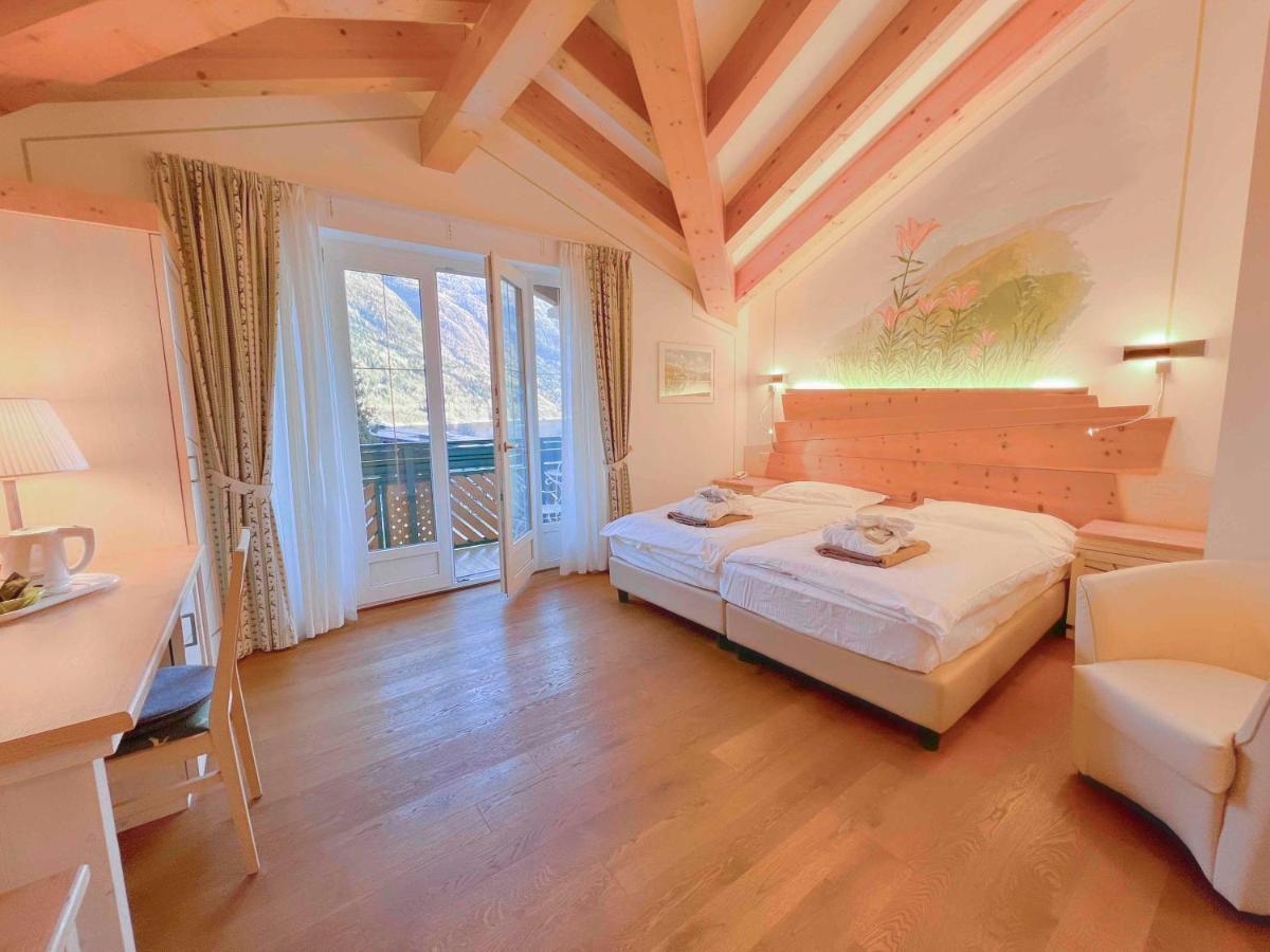 Alledolomiti Boutique Lake Hotel - Adults Friendly Molveno Exteriör bild